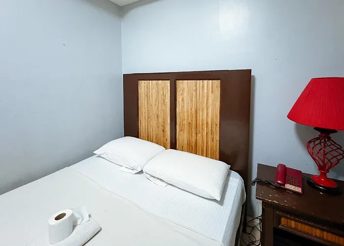 Le Carmen By Reddoorz Hotel 2*