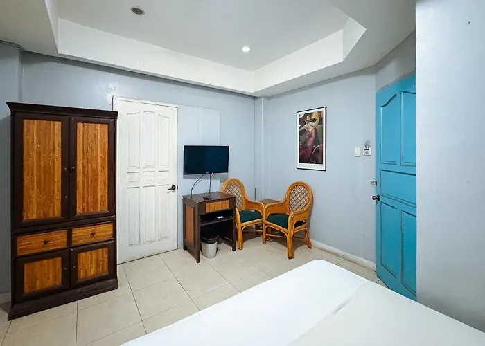 Le Carmen By Reddoorz Hotel Cebu