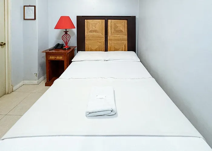 Le Carmen By Reddoorz Hotel