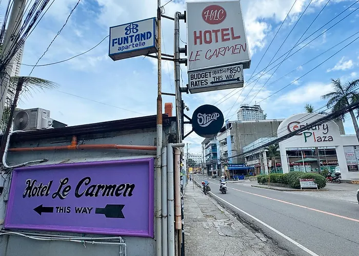 Le Carmen By Reddoorz Hotel